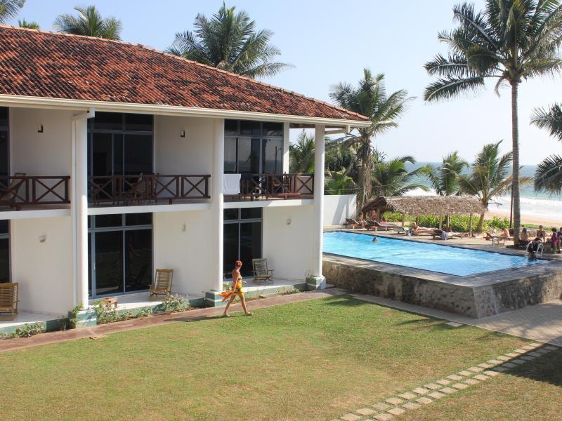 Ranmal Beach Hotel Hikkaduwa Exterior foto