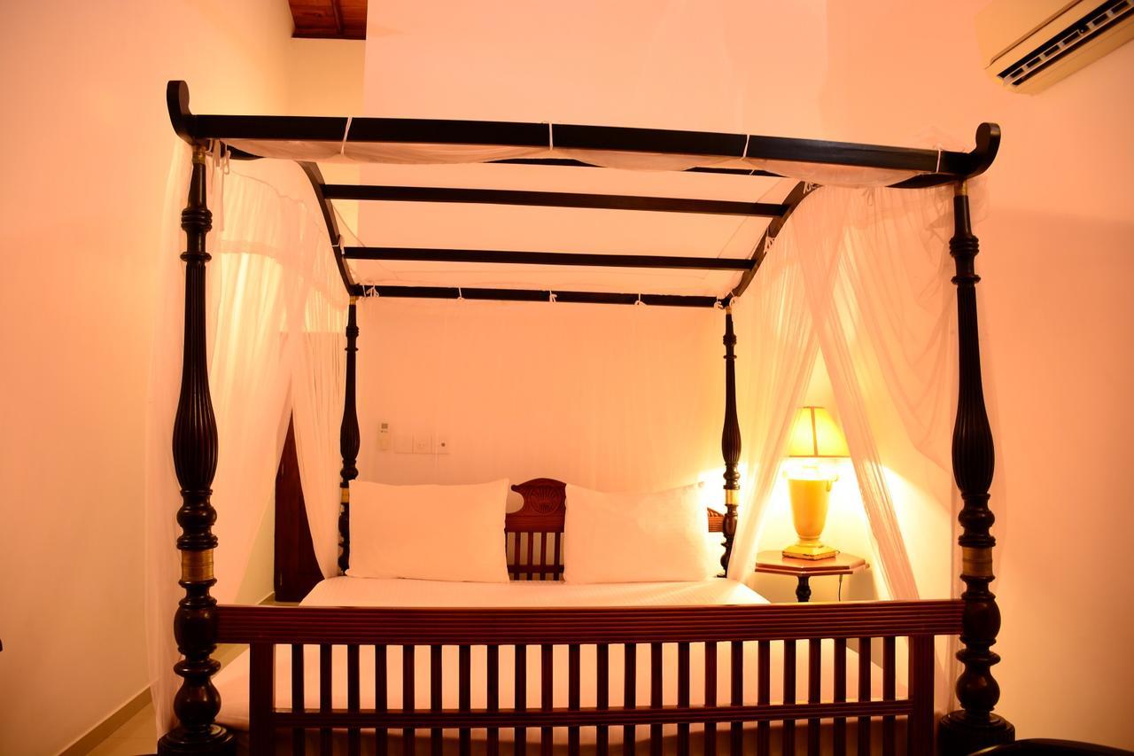 Ranmal Beach Hotel Hikkaduwa Exterior foto