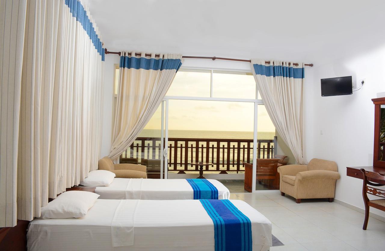 Ranmal Beach Hotel Hikkaduwa Exterior foto